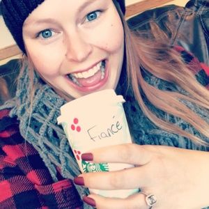 Meet your Posher, April